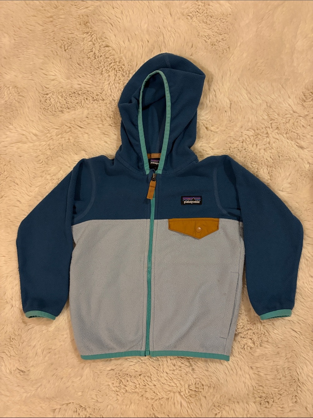 Patagonia Kids Blue Two-Tone Hooded Fleece with Mustard Chest Pocket